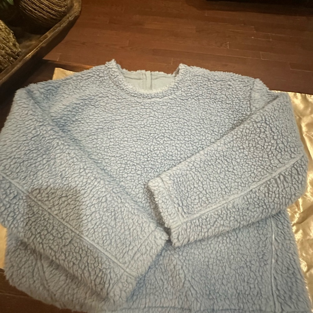 Lululemon pullover Sherpa - Picture 2 of 5